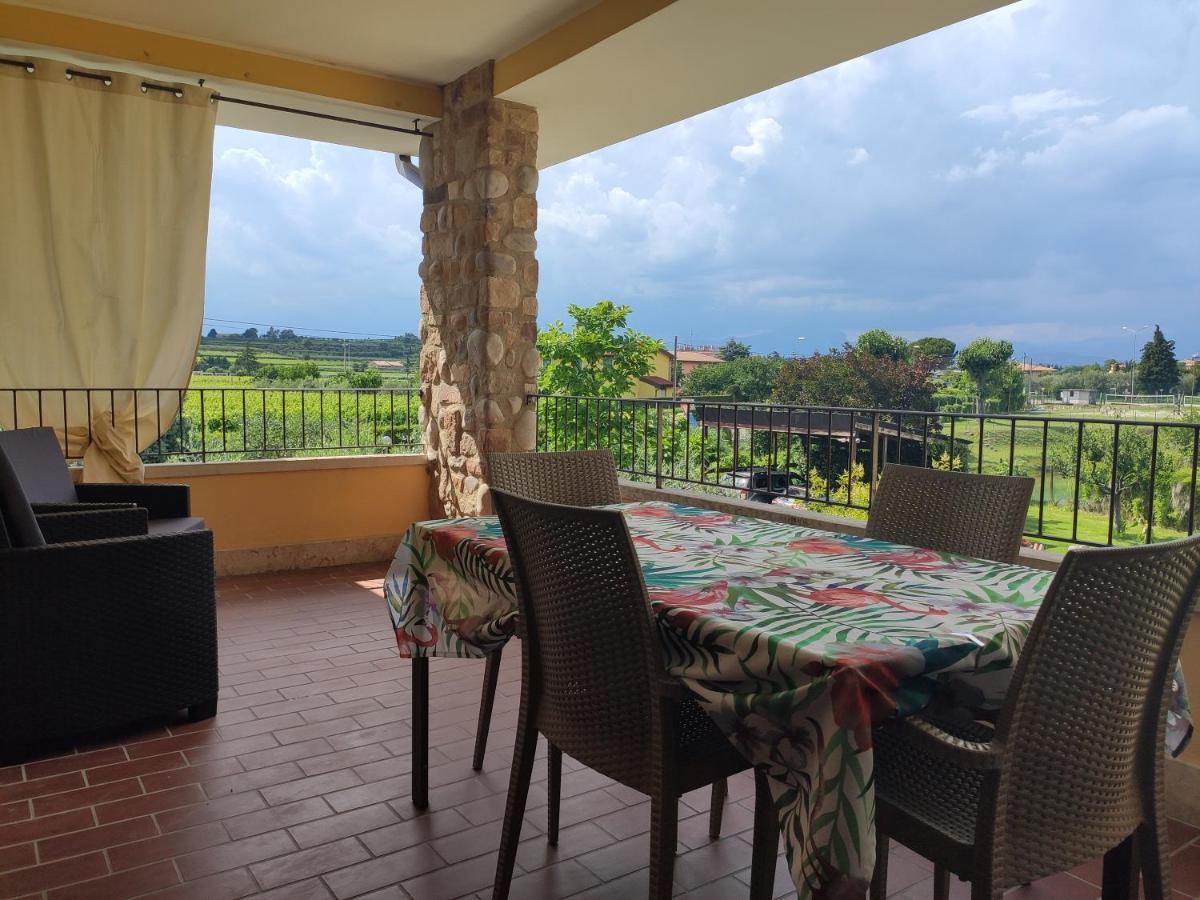 Sara Holiday Rentals Бардолино Екстериор снимка