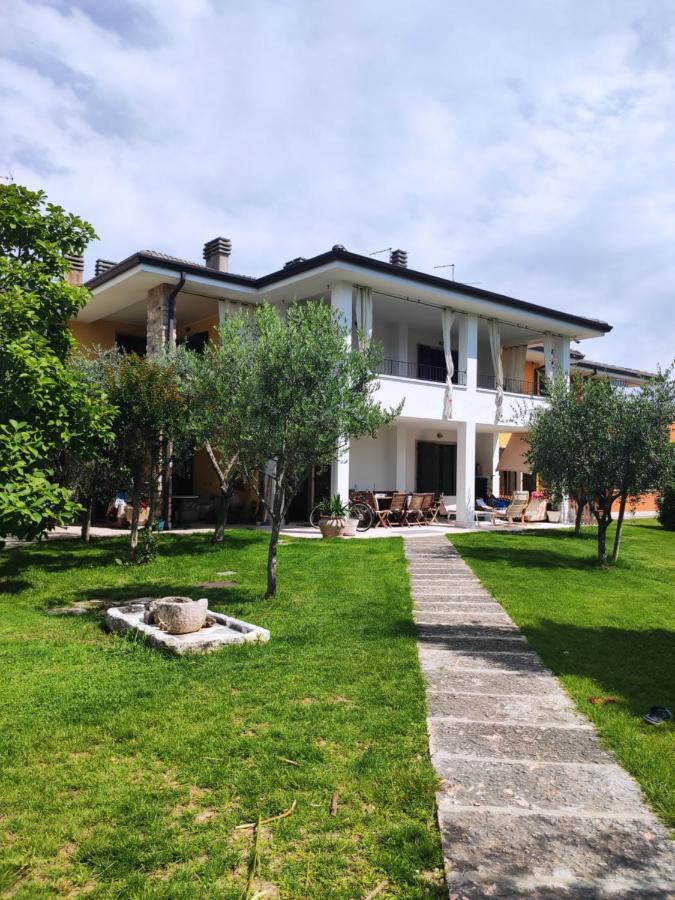 Sara Holiday Rentals Бардолино Екстериор снимка
