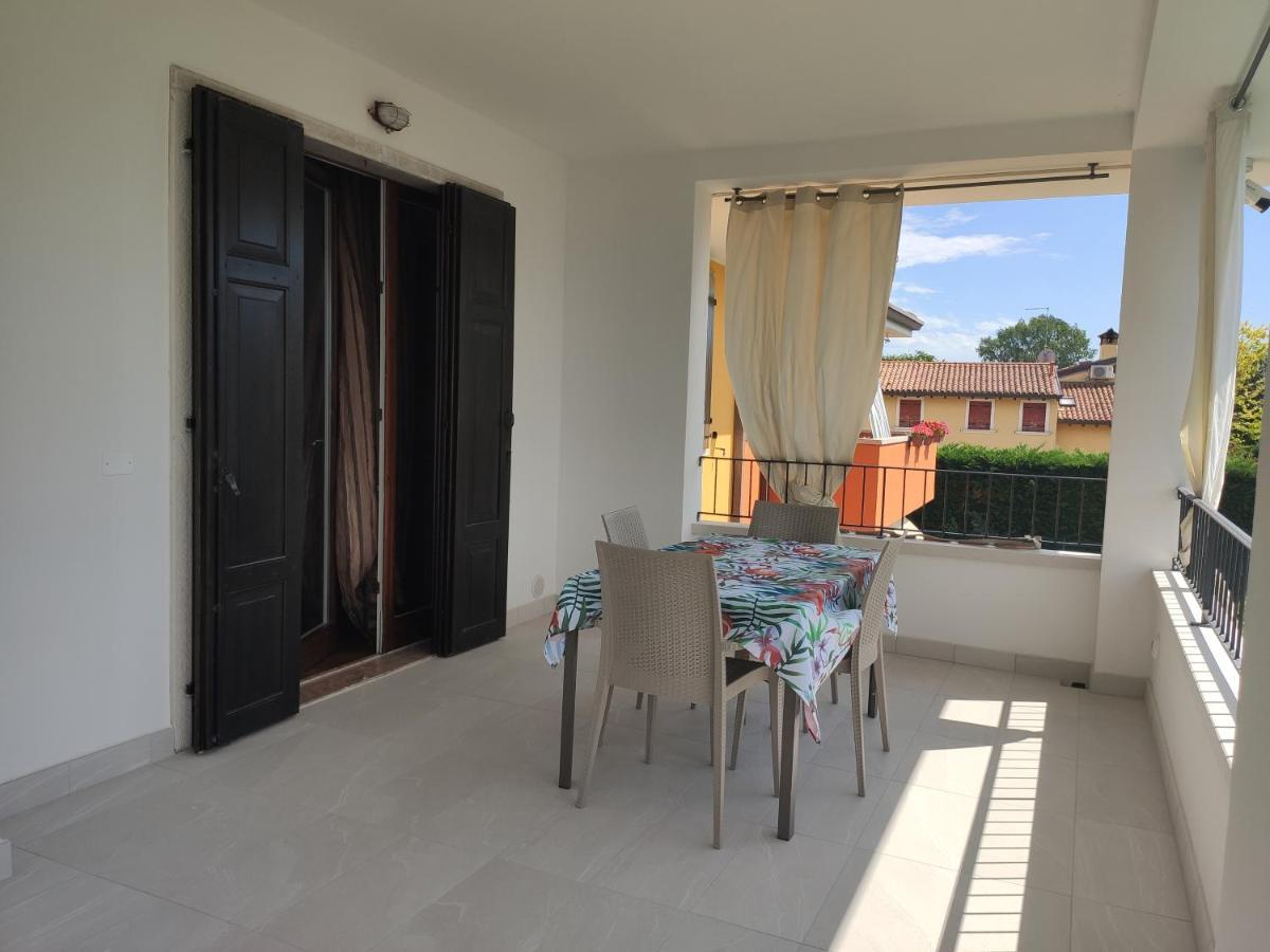 Sara Holiday Rentals Бардолино Екстериор снимка